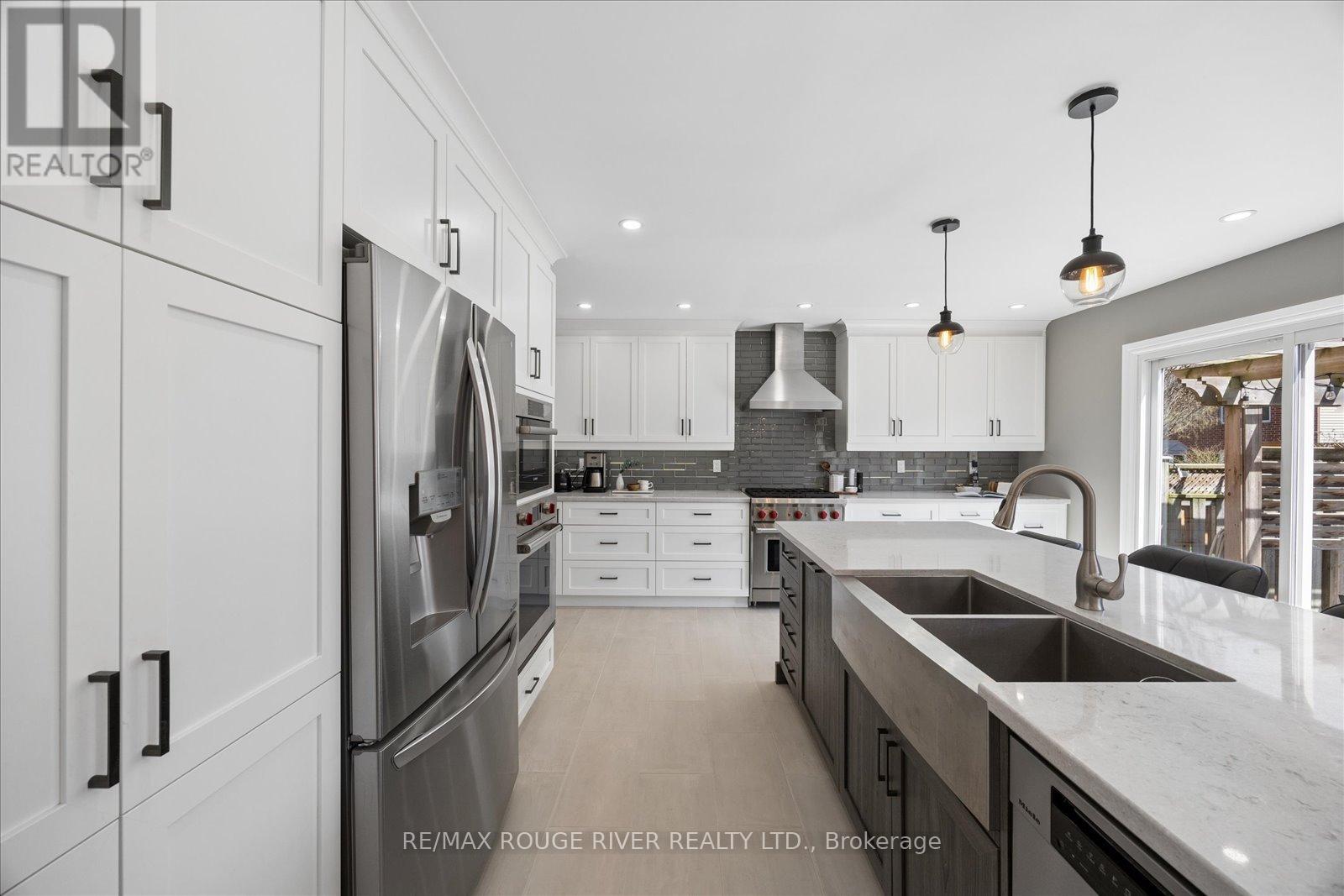1014 Redbird Crescent, Pickering, Ontario  L1V 5K3 - Photo 14 - E13082688