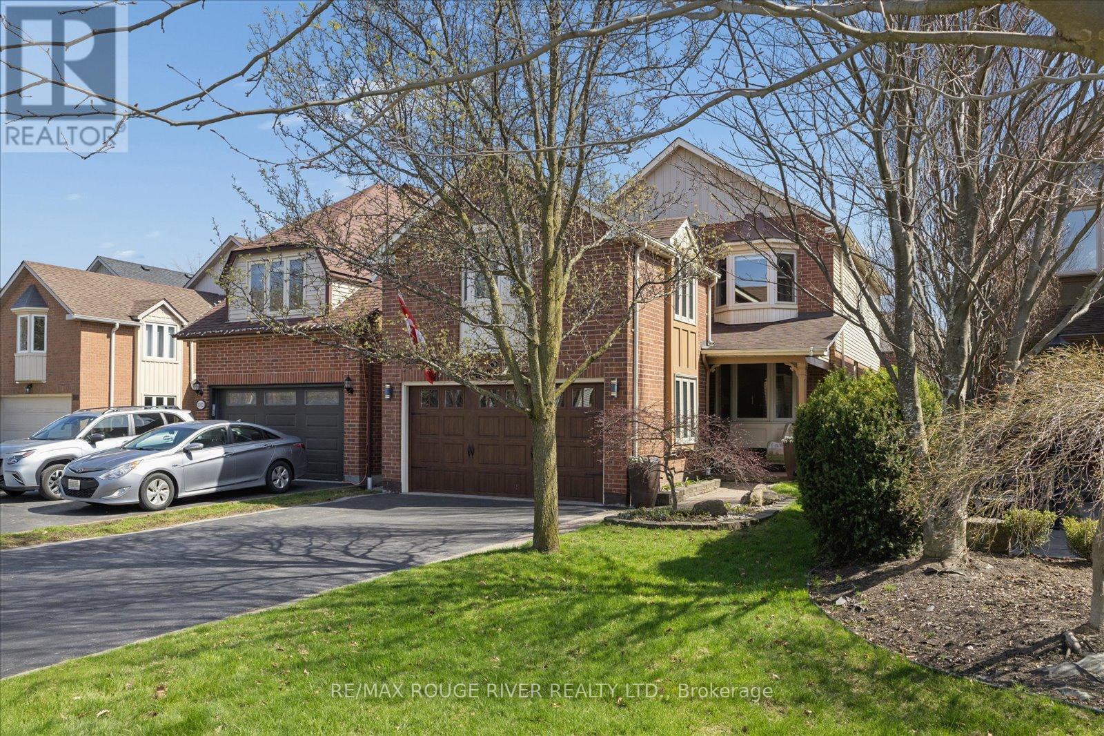 1014 Redbird Crescent, Pickering, Ontario  L1V 5K3 - Photo 2 - E13082688
