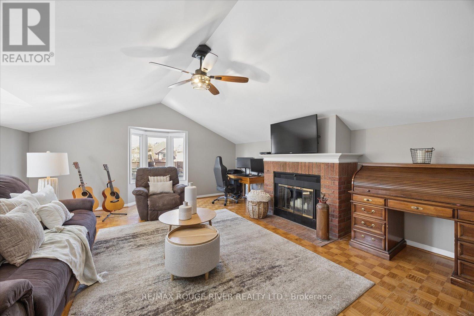1014 Redbird Crescent, Pickering, Ontario  L1V 5K3 - Photo 24 - E13082688