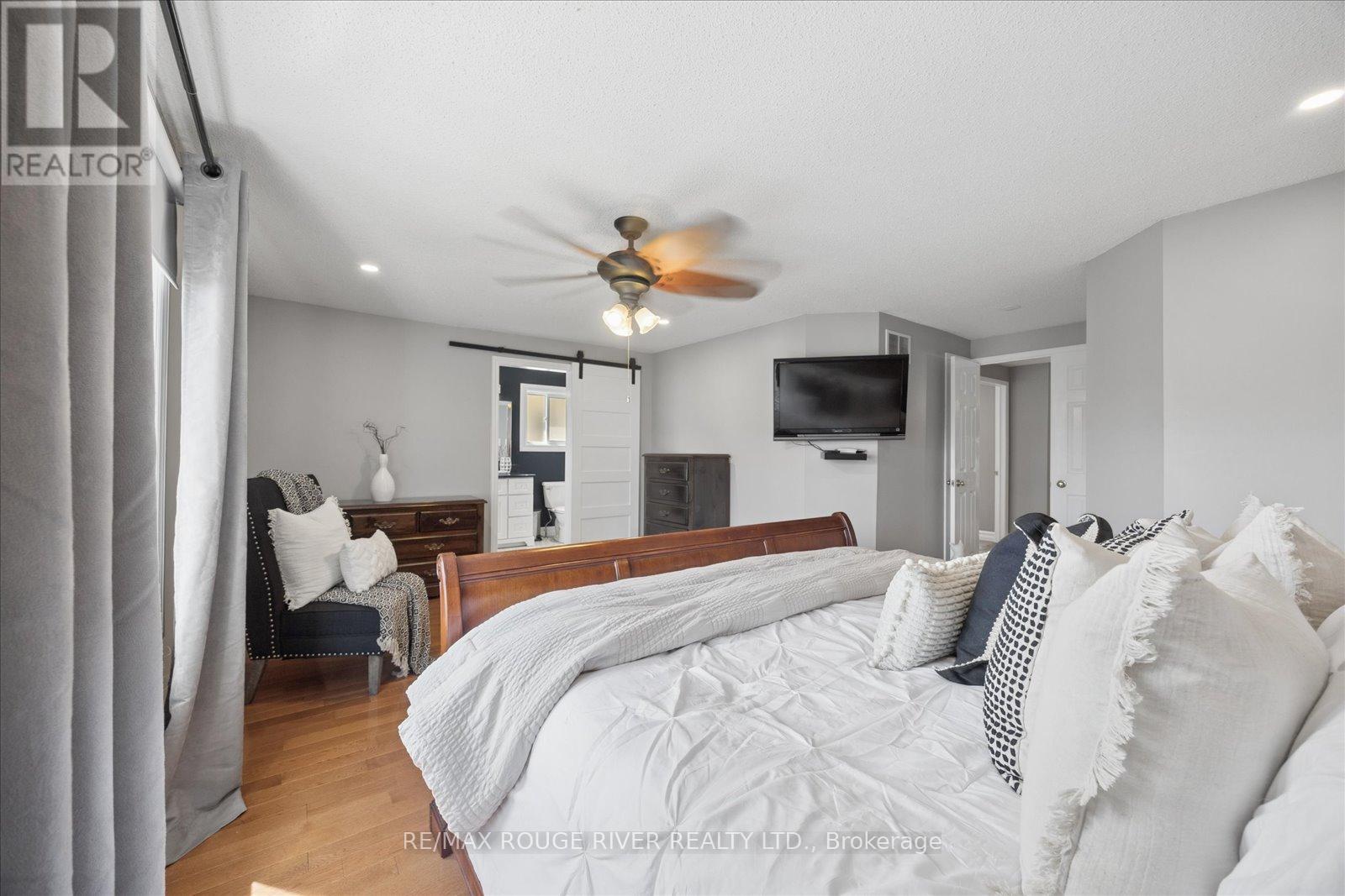 1014 Redbird Crescent, Pickering, Ontario  L1V 5K3 - Photo 32 - E13082688