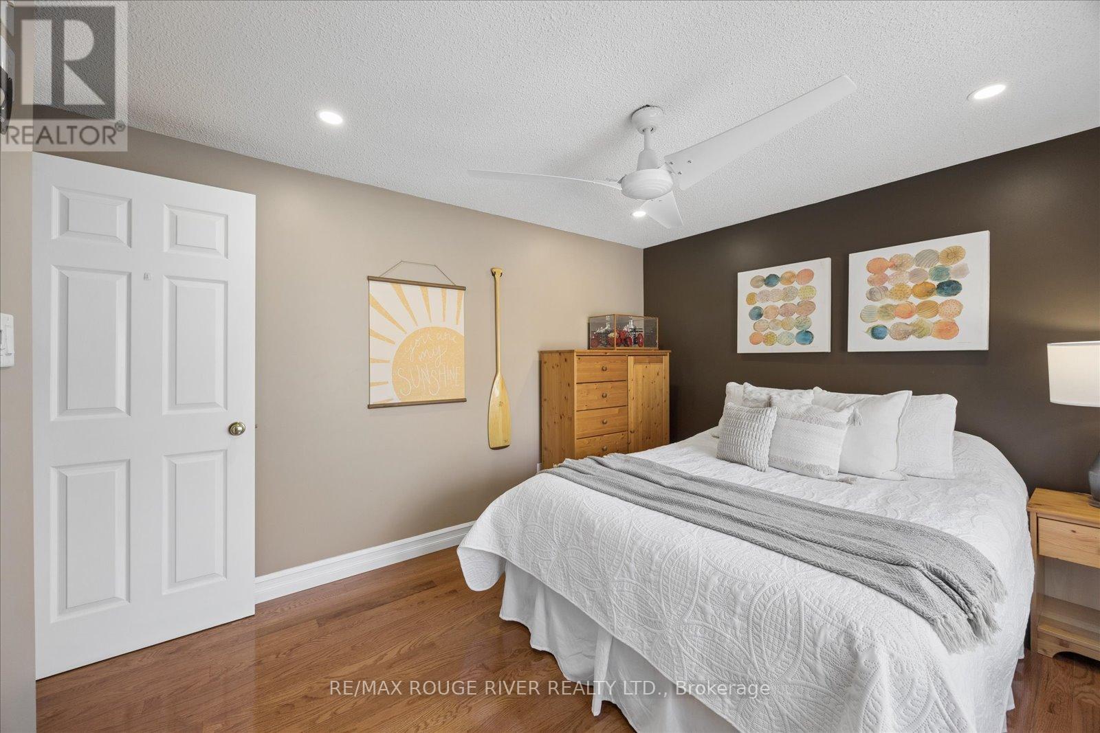 1014 Redbird Crescent, Pickering, Ontario  L1V 5K3 - Photo 37 - E13082688