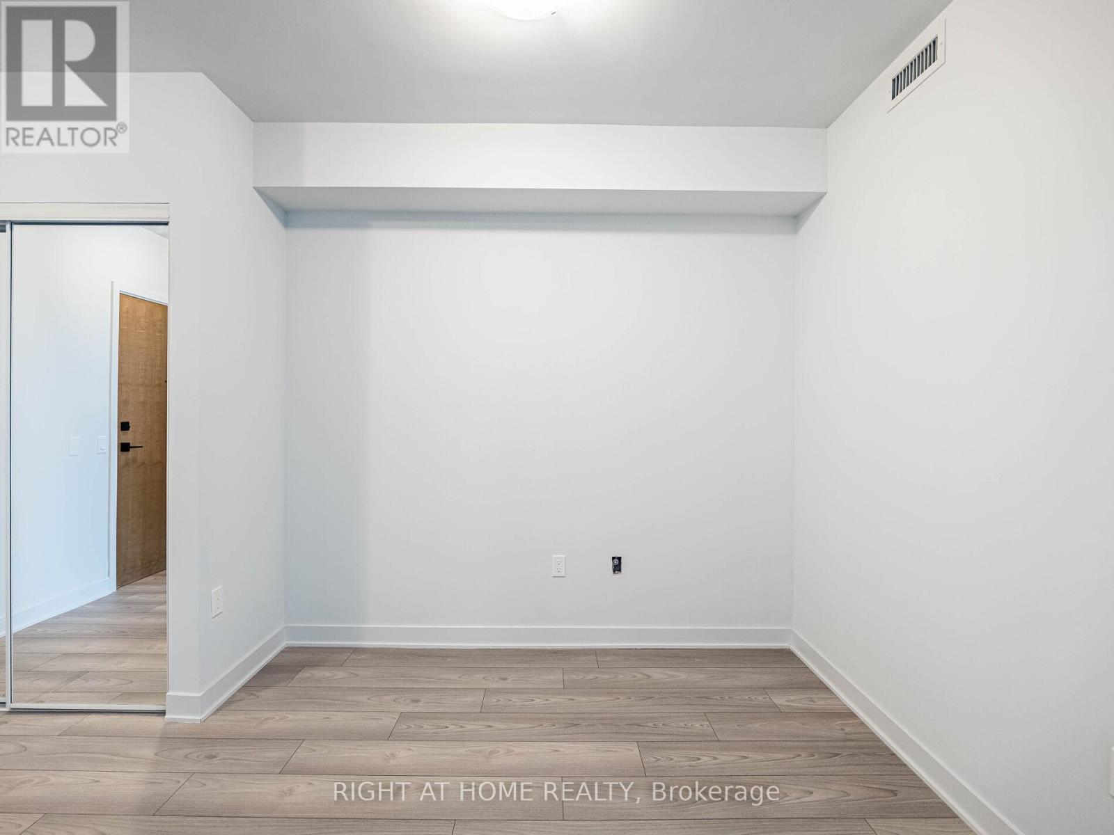 3003 - 2920 Highway 7 Road, Vaughan, Ontario  L4K 0P4 - Photo 18 - N13082576