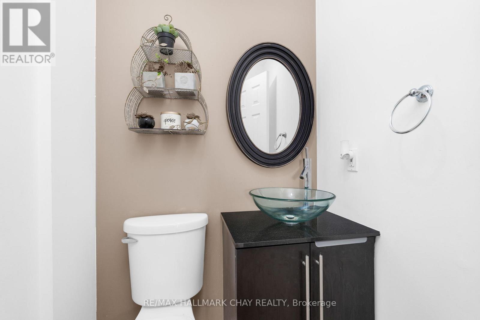 57 Violet Street, Barrie, Ontario  L4N 9N3 - Photo 12 - S13082566