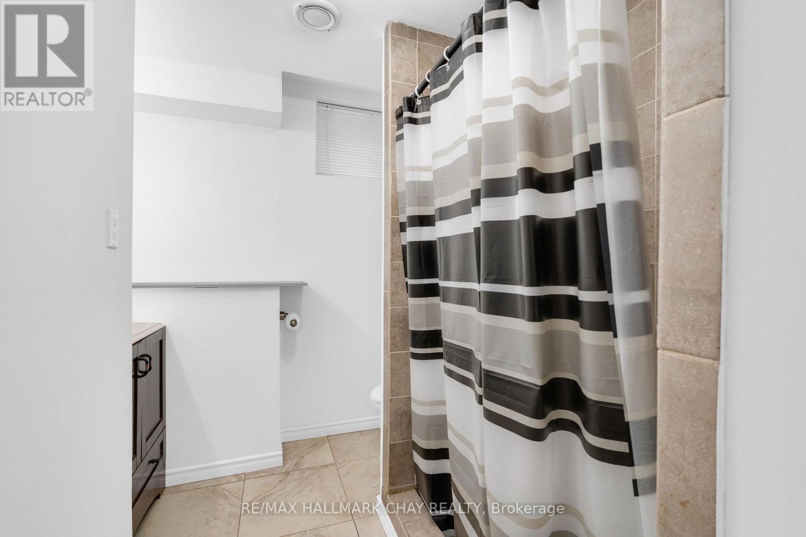 57 Violet Street, Barrie, Ontario  L4N 9N3 - Photo 26 - S13082566
