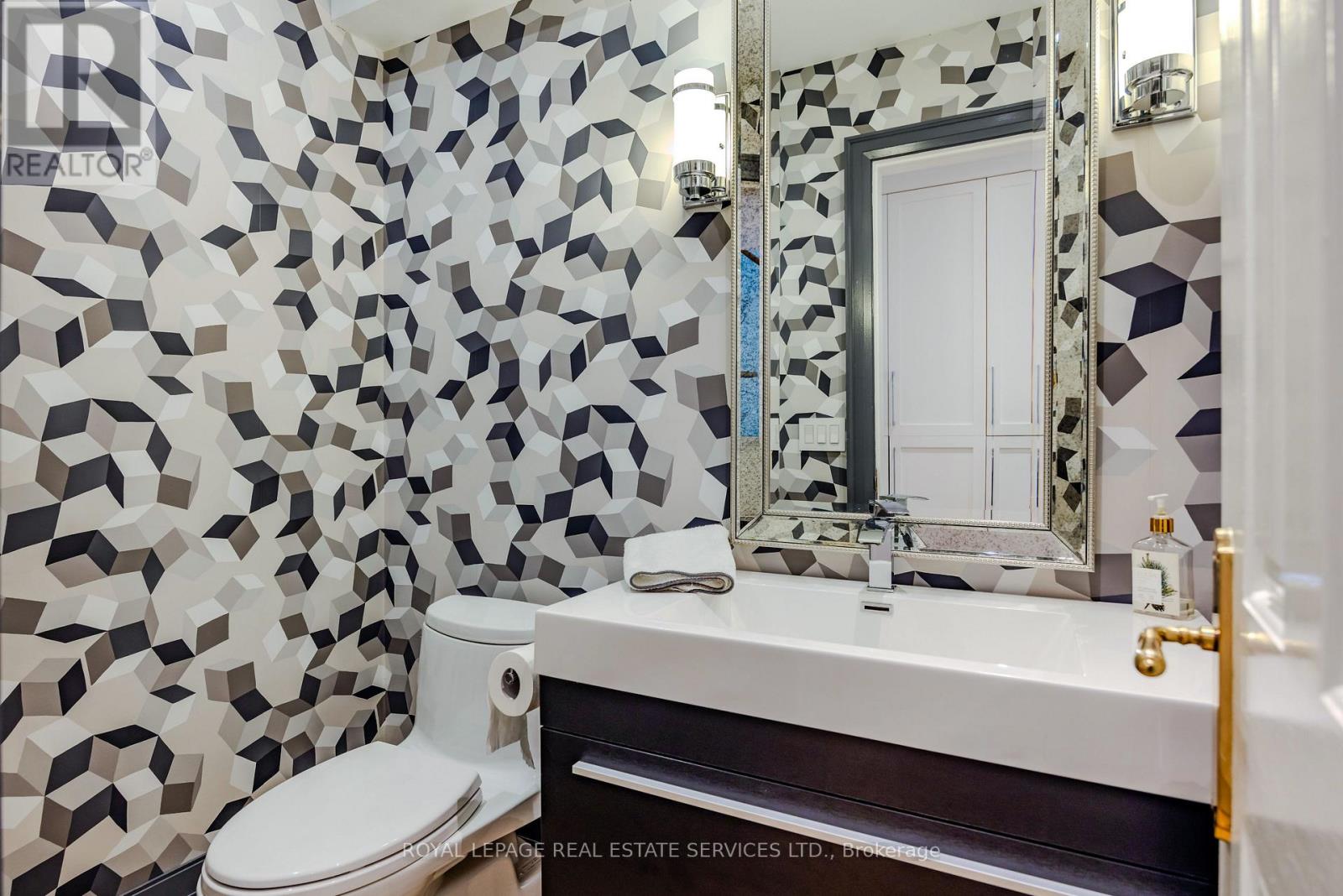 91 Old Mill Road, Toronto, Ontario  M8X 1G9 - Photo 19 - W13082676