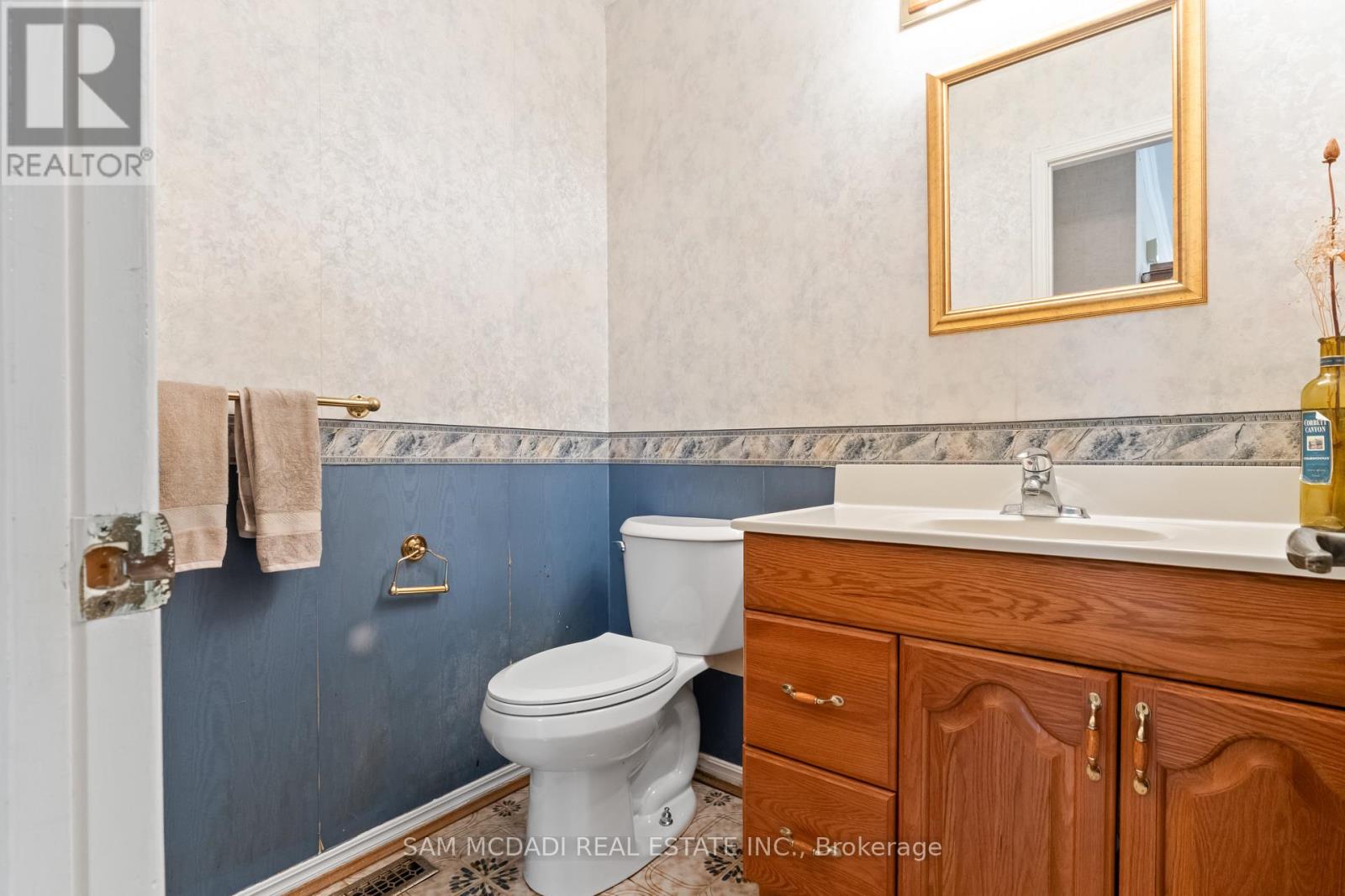 2138 Burbank Drive, Mississauga, Ontario  L5L 2T8 - Photo 17 - W13082722