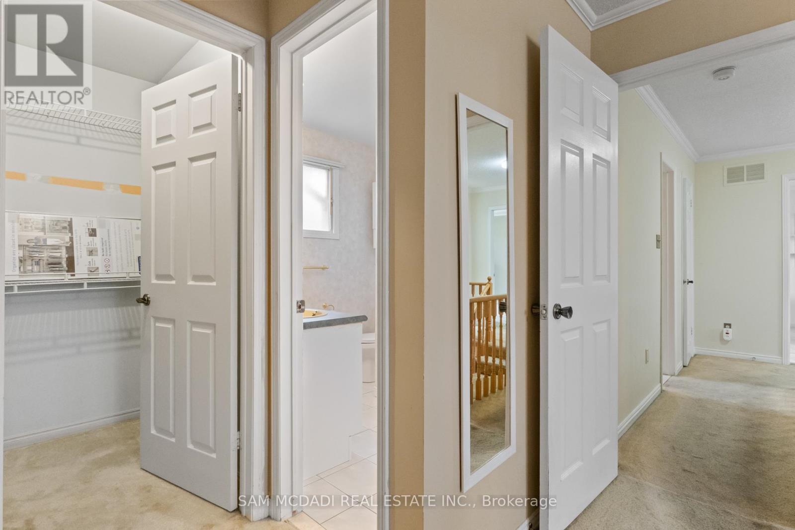 2138 Burbank Drive, Mississauga, Ontario  L5L 2T8 - Photo 22 - W13082722