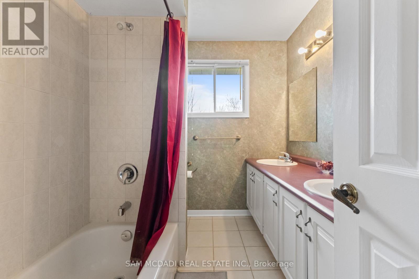 2138 Burbank Drive, Mississauga, Ontario  L5L 2T8 - Photo 30 - W13082722