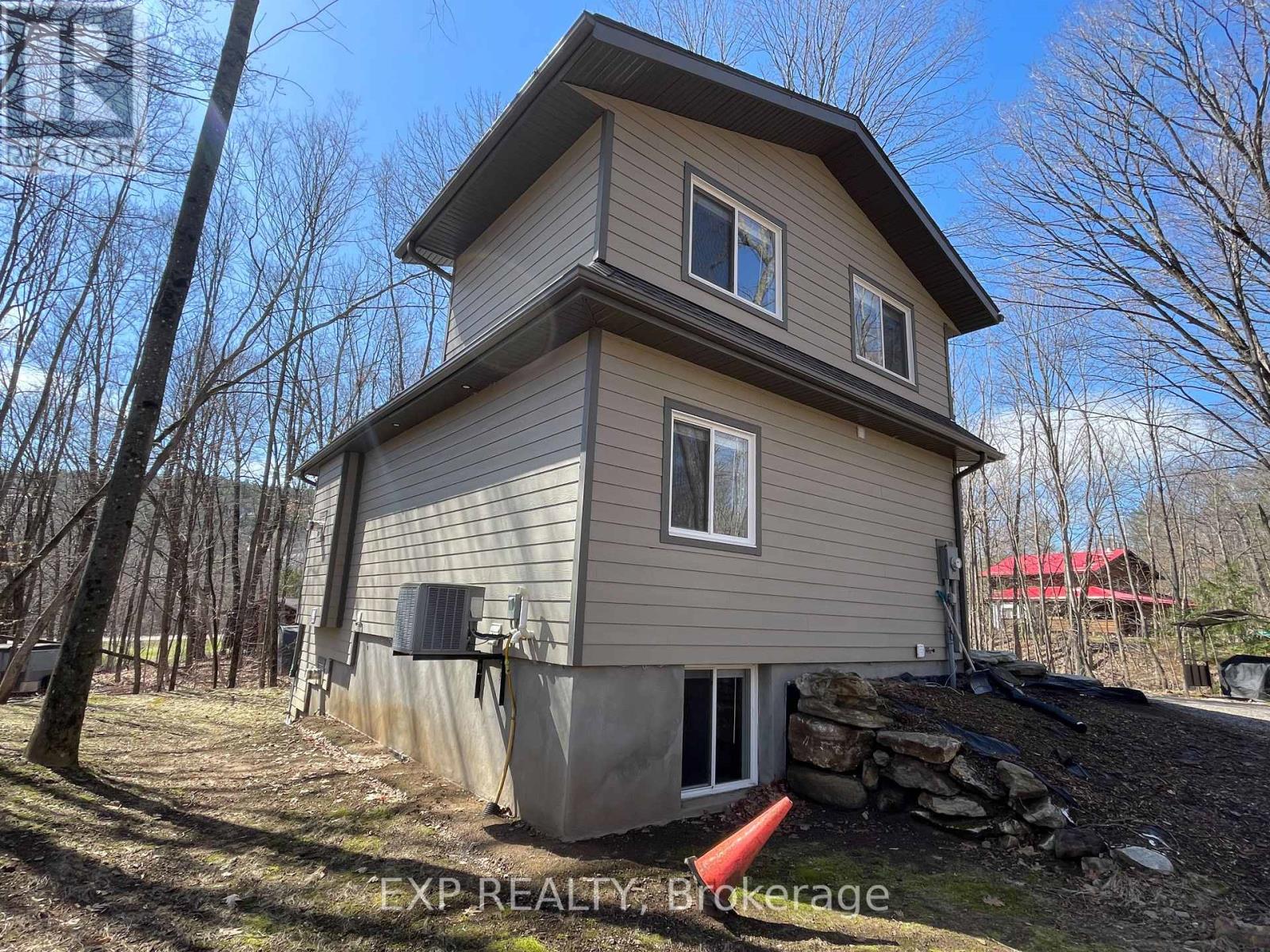 20 Crestview Drive, Greater Madawaska, Ontario  K0J 1H0 - Photo 4 - X12857374