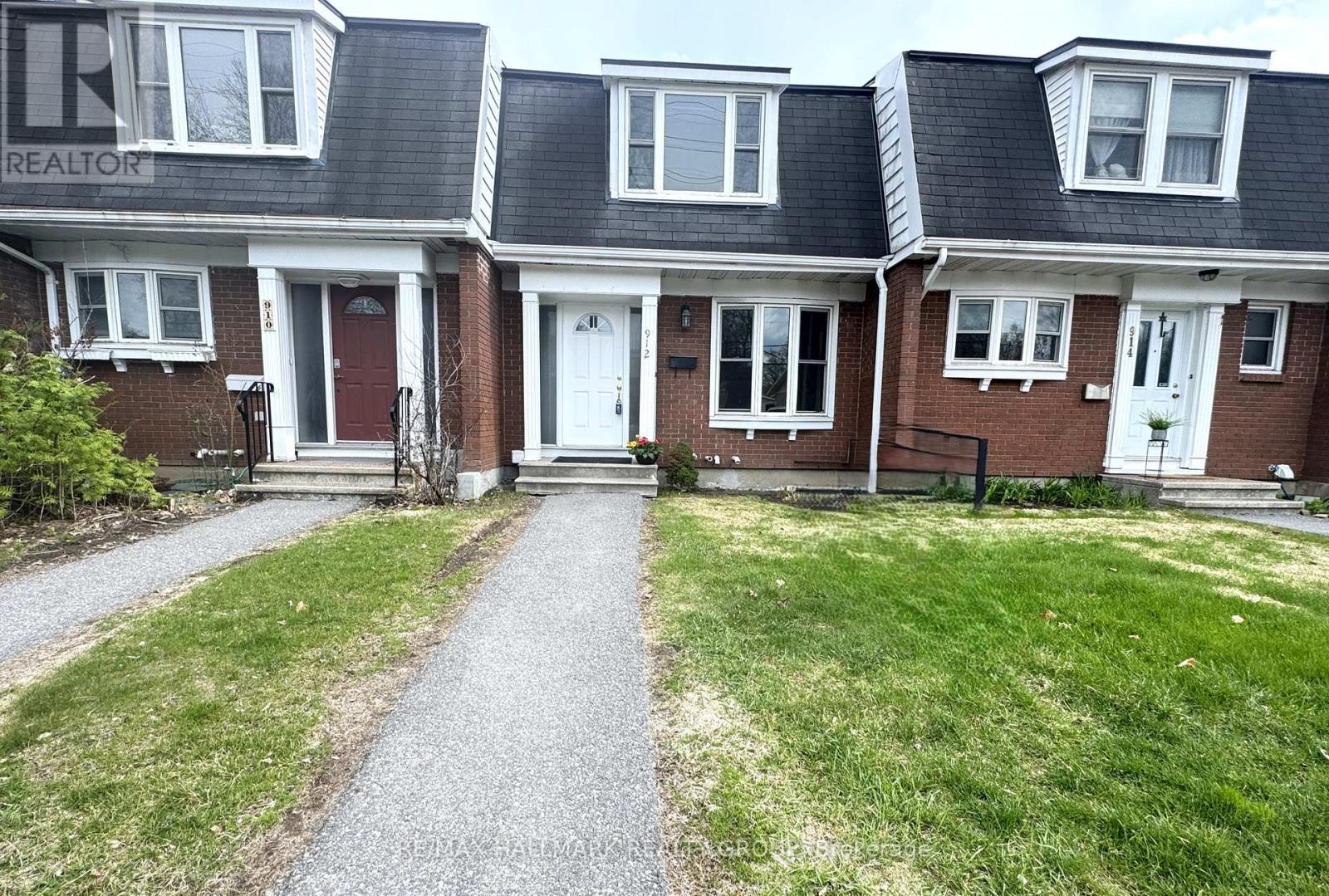 912 DYNES ROAD, Ottawa, Ontario