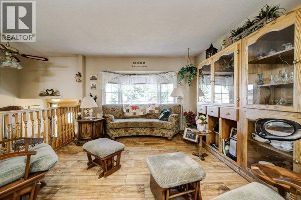 2018 21 Avenue N, Lethbridge, Alberta  T1H 4G6 - Photo 18 - A2307391
