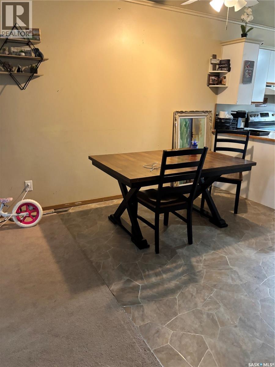 23 5th Avenue N, Martensville, Saskatchewan  S0K 0A2 - Photo 2 - SK034799