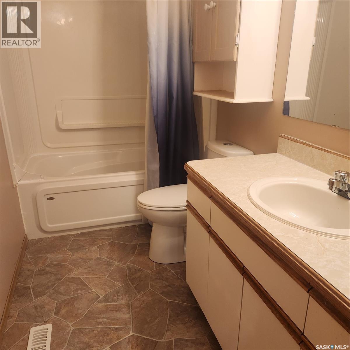 23 5th Avenue N, Martensville, Saskatchewan  S0K 0A2 - Photo 6 - SK034799