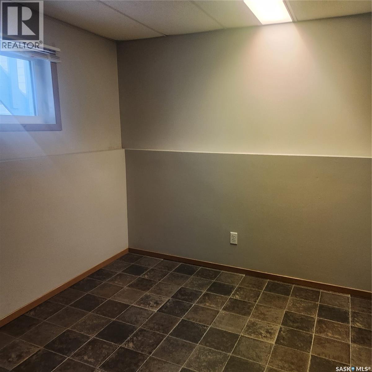 23 5th Avenue N, Martensville, Saskatchewan  S0K 0A2 - Photo 9 - SK034799