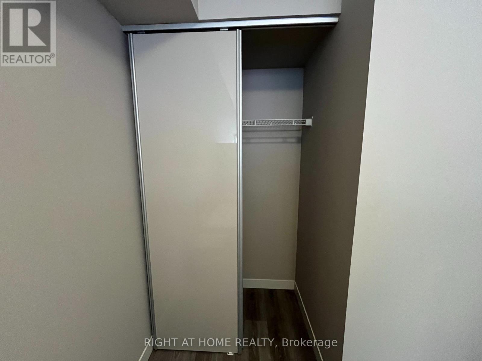 421 - 308 Lester Street, Waterloo, Ontario  N2L 3W6 - Photo 8 - X13082690
