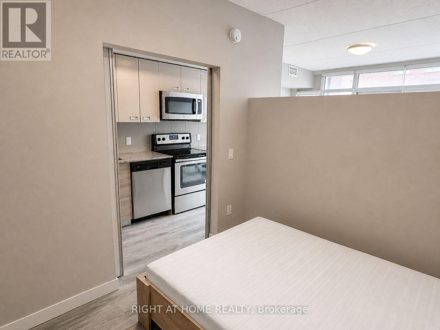 421 - 308 Lester Street, Waterloo, Ontario  N2L 3W6 - Photo 9 - X13082690