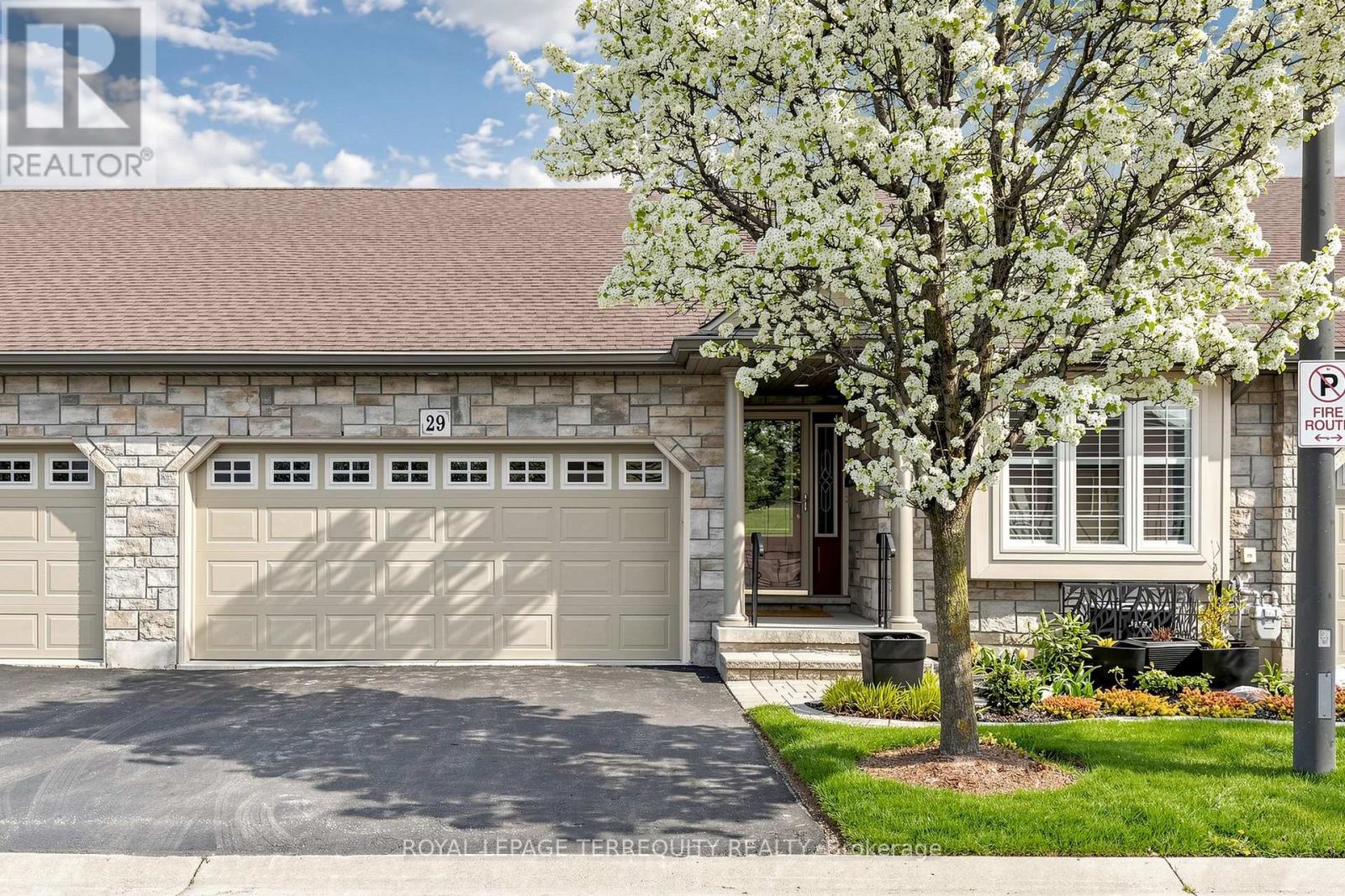 13 - 29 ROSE GLEN CRESCENT, Niagara-on-the-Lake, Ontario