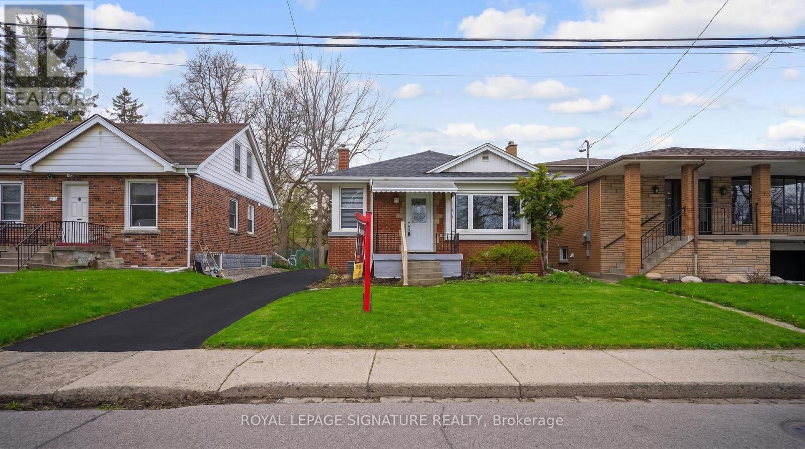69 Glenmount Avenue, Hamilton, Ontario  L8S 2L3 - Photo 3 - X13082712