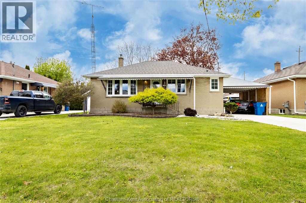 6 Biddell Avenue, Chatham, Ontario  N7L 1N3 - Photo 2 - 26010046