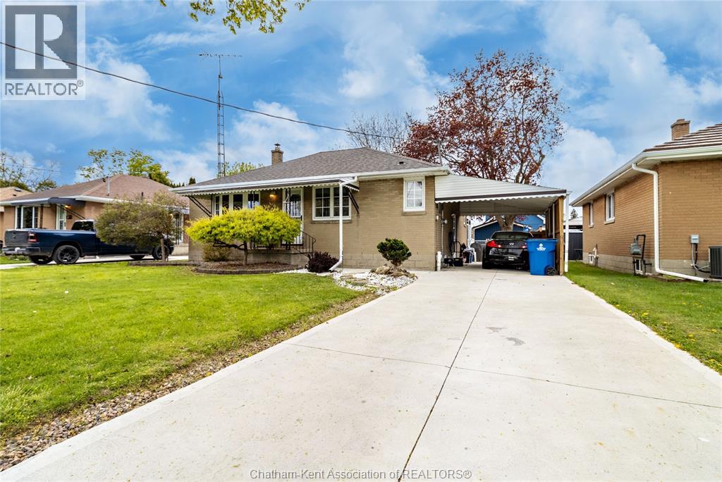6 Biddell Avenue, Chatham, Ontario  N7L 1N3 - Photo 3 - 26010046