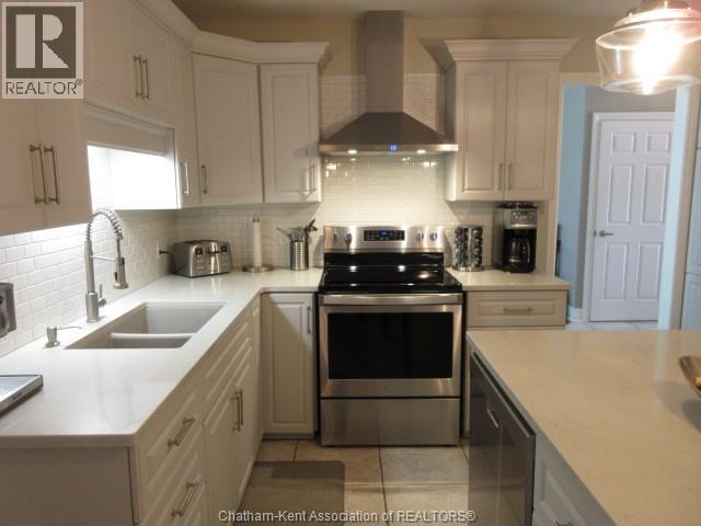 8 Christina Place, Chatham, Ontario  N7L 5K4 - Photo 9 - 26009875