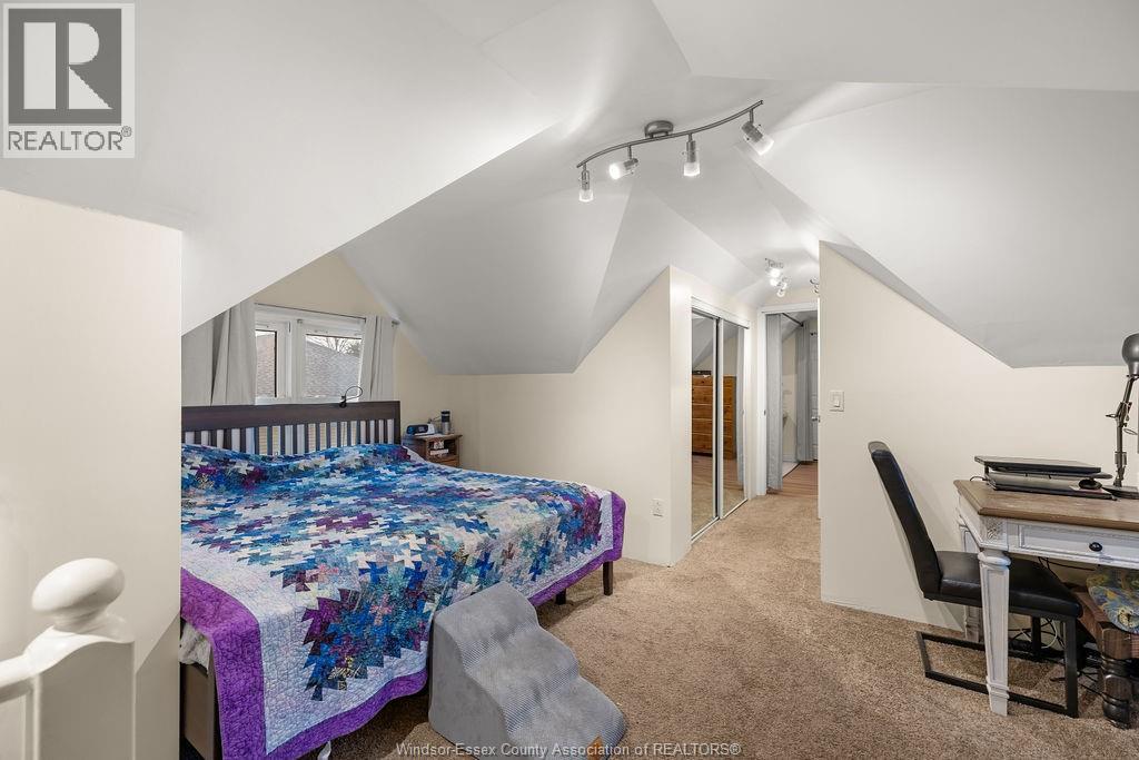 2119 Longfellow, Windsor, Ontario  N9B 3J5 - Photo 11 - 26010063