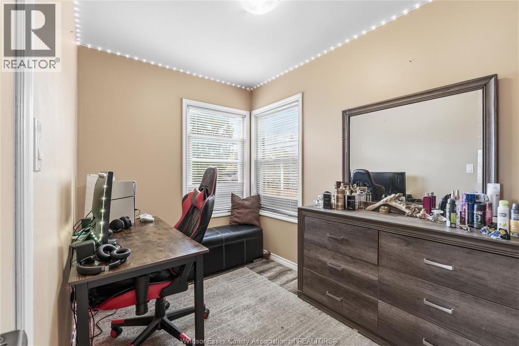 3406 Turner, Windsor, Ontario  N8W 3M5 - Photo 11 - 26010056