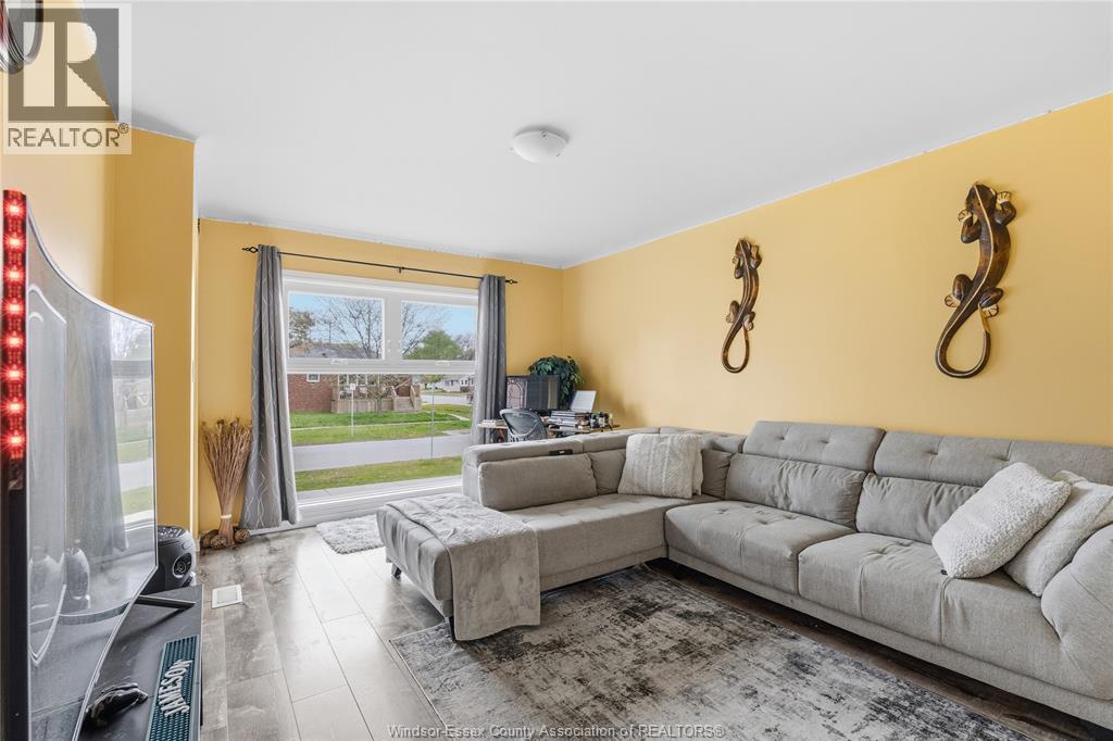 3406 Turner, Windsor, Ontario  N8W 3M5 - Photo 5 - 26010056