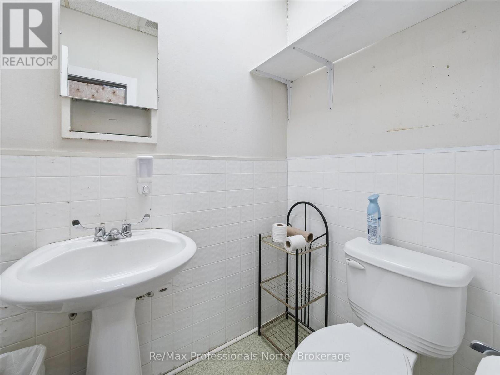 210-250 Brock Street, Gravenhurst, Ontario  P1P 1H4 - Photo 23 - X12733442