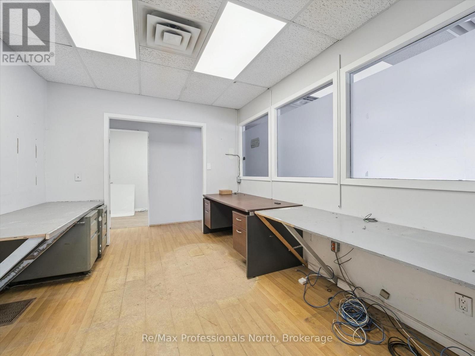 210-250 Brock Street, Gravenhurst, Ontario  P1P 1H4 - Photo 10 - X12733442