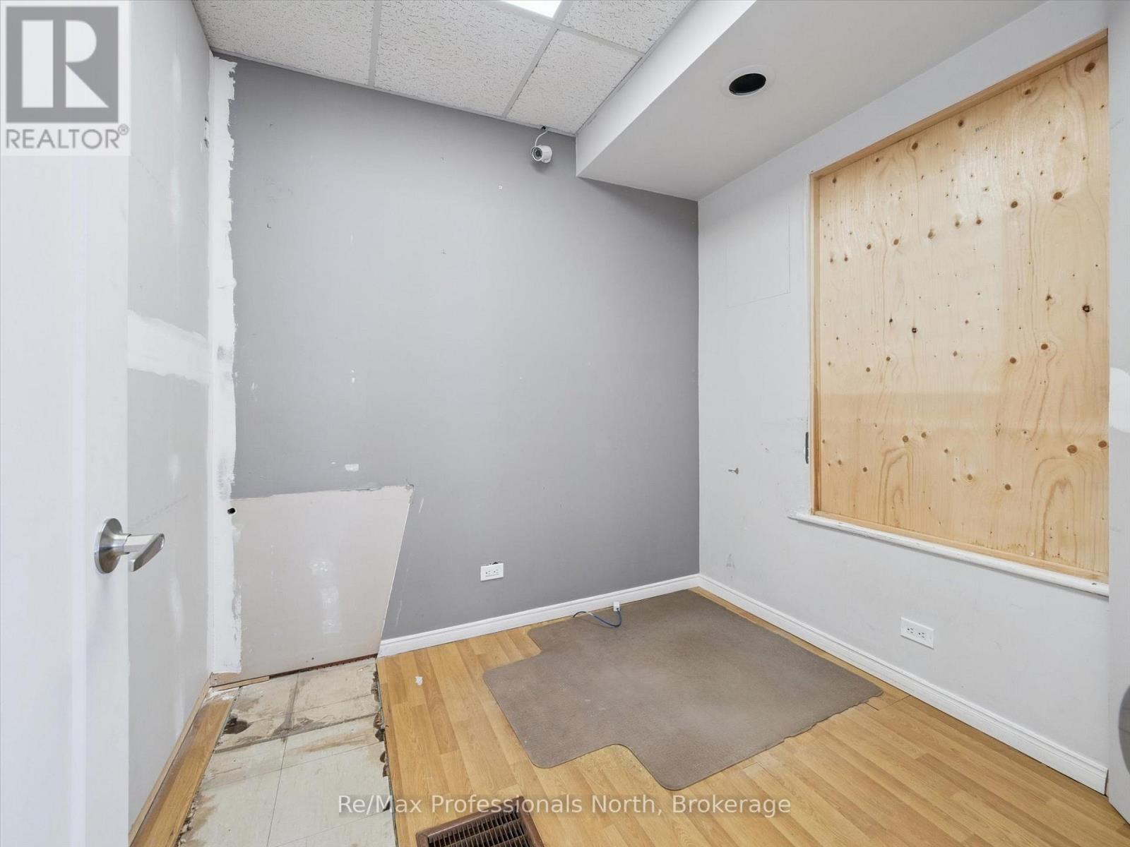 210-250 Brock Street, Gravenhurst, Ontario  P1P 1H4 - Photo 13 - X12733442