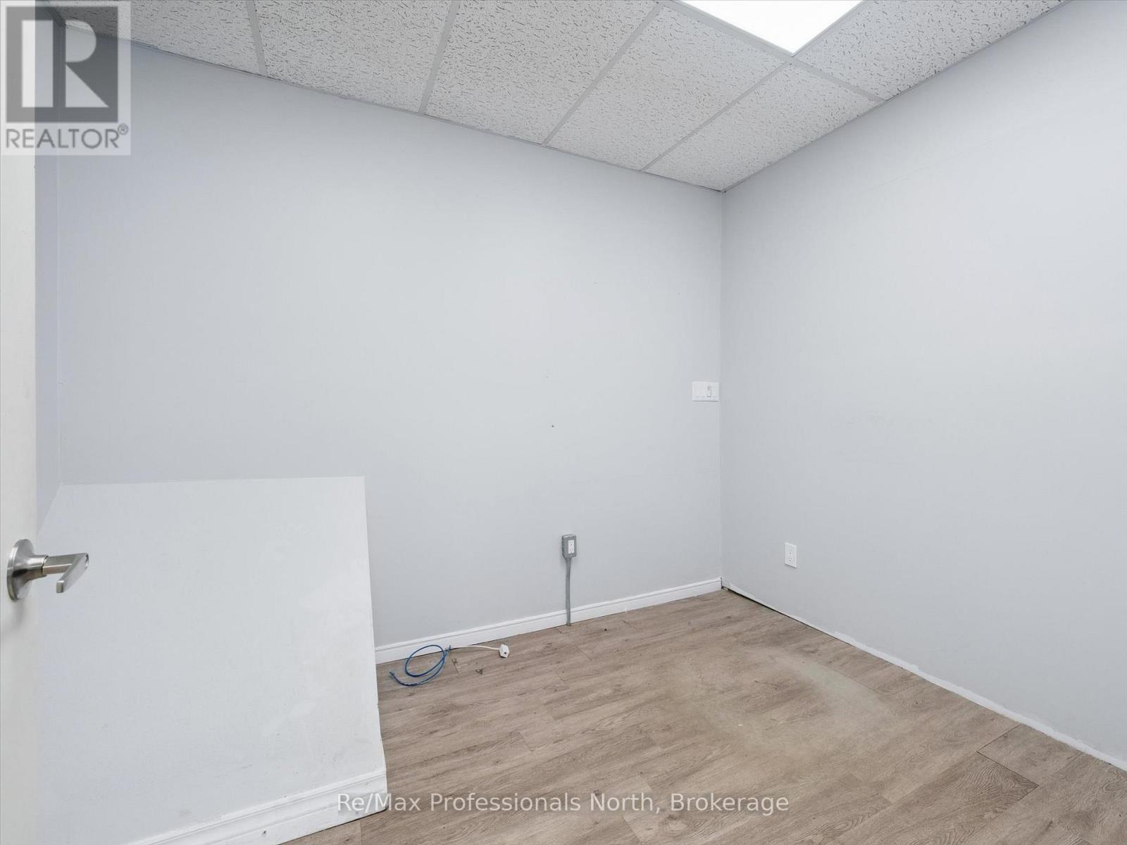 210-250 Brock Street, Gravenhurst, Ontario  P1P 1H4 - Photo 11 - X12733442