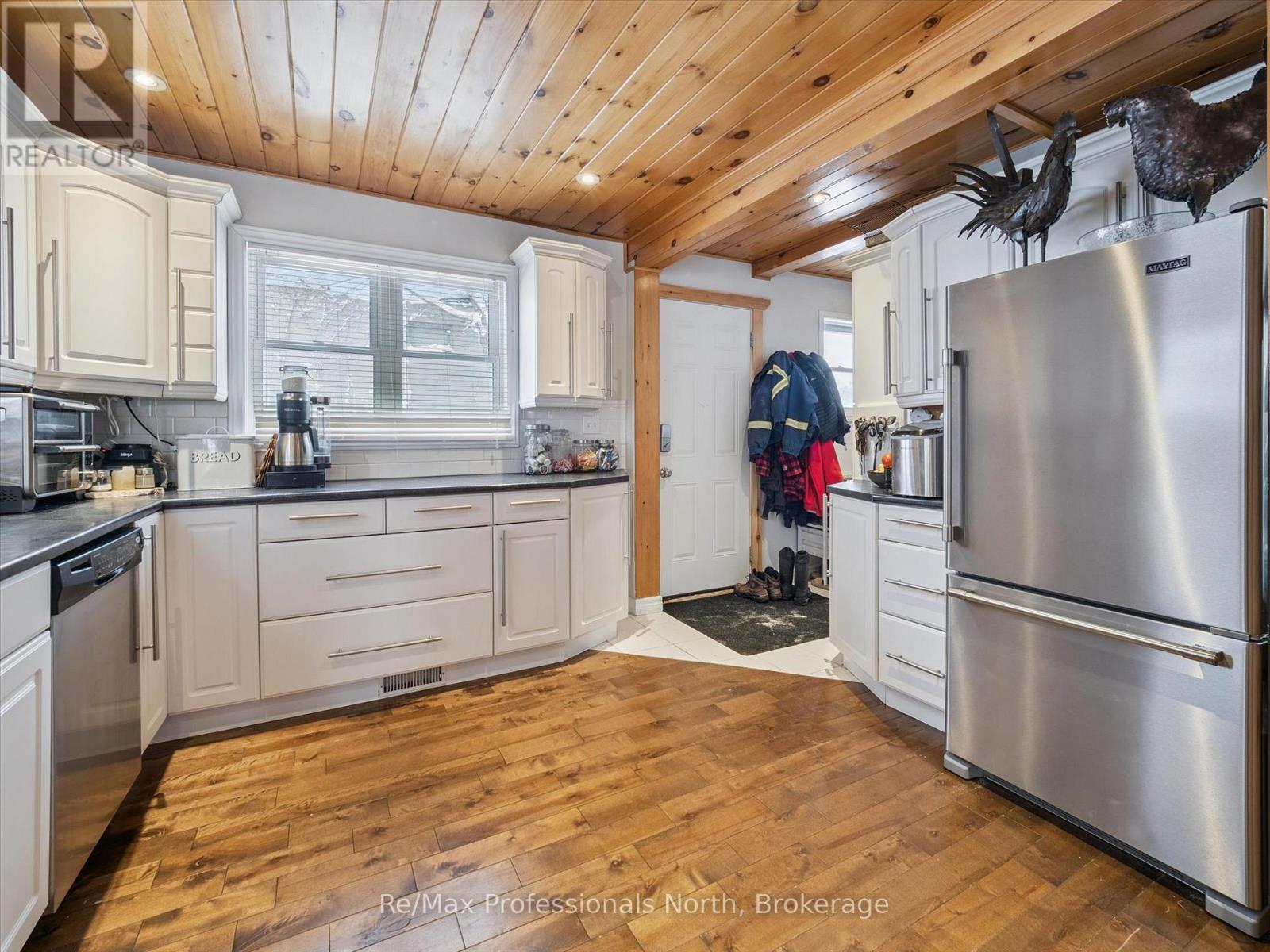 210-250 Brock Street, Gravenhurst, Ontario  P1P 1H4 - Photo 39 - X12733442