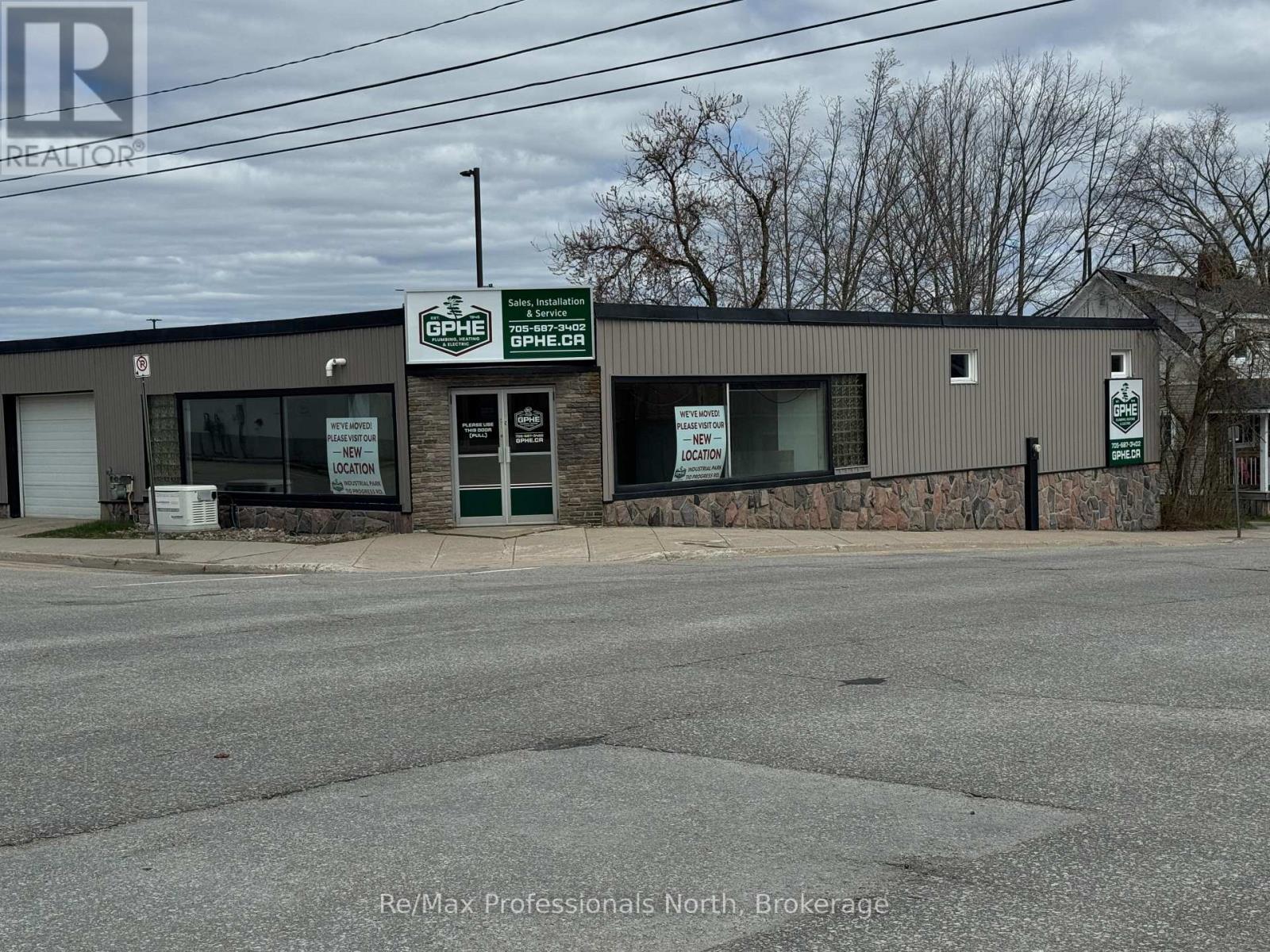 210-250 BROCK STREET, Gravenhurst, Ontario