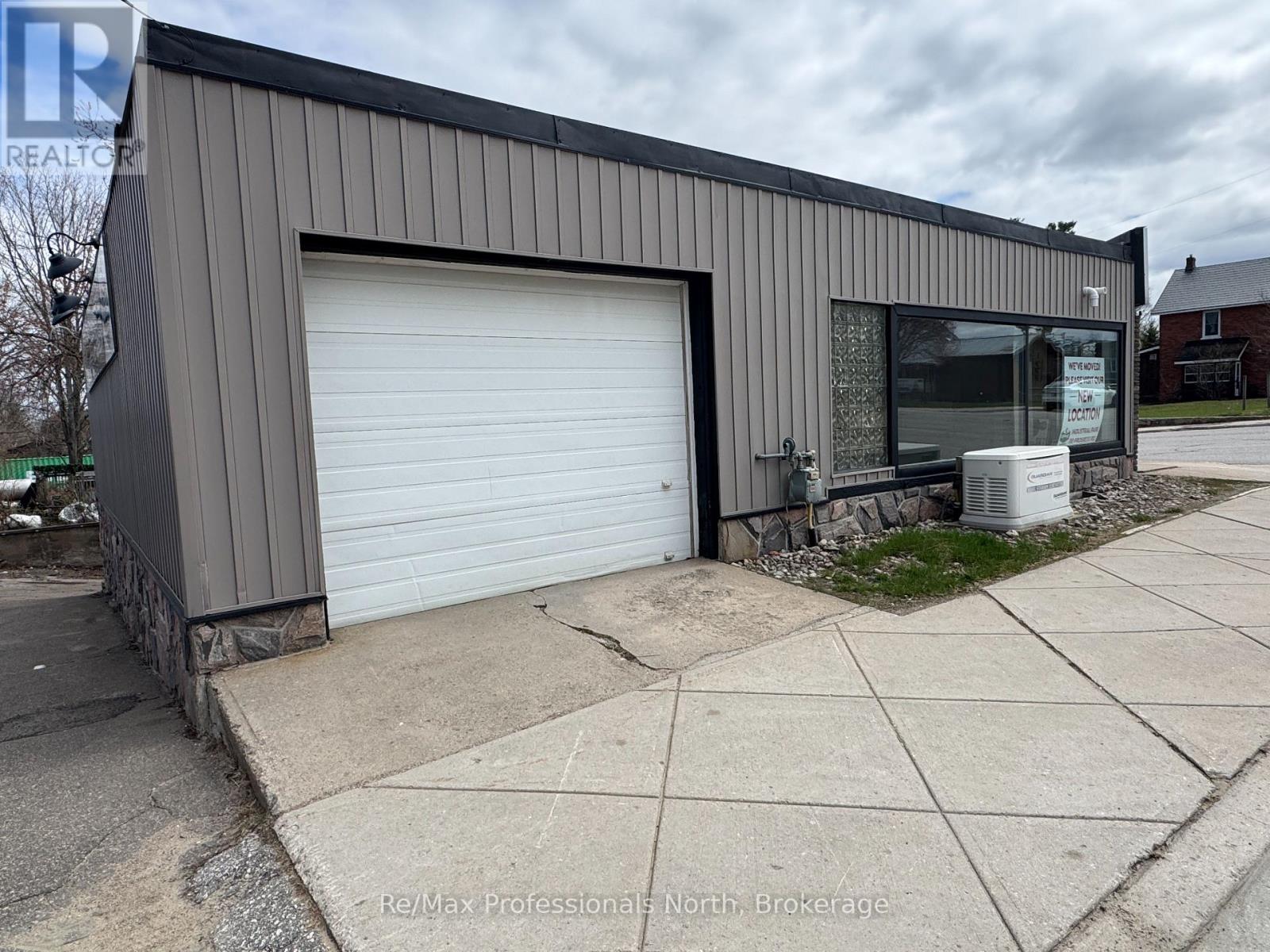 210-250 Brock Street, Gravenhurst, Ontario  P1P 1H4 - Photo 5 - X12733442