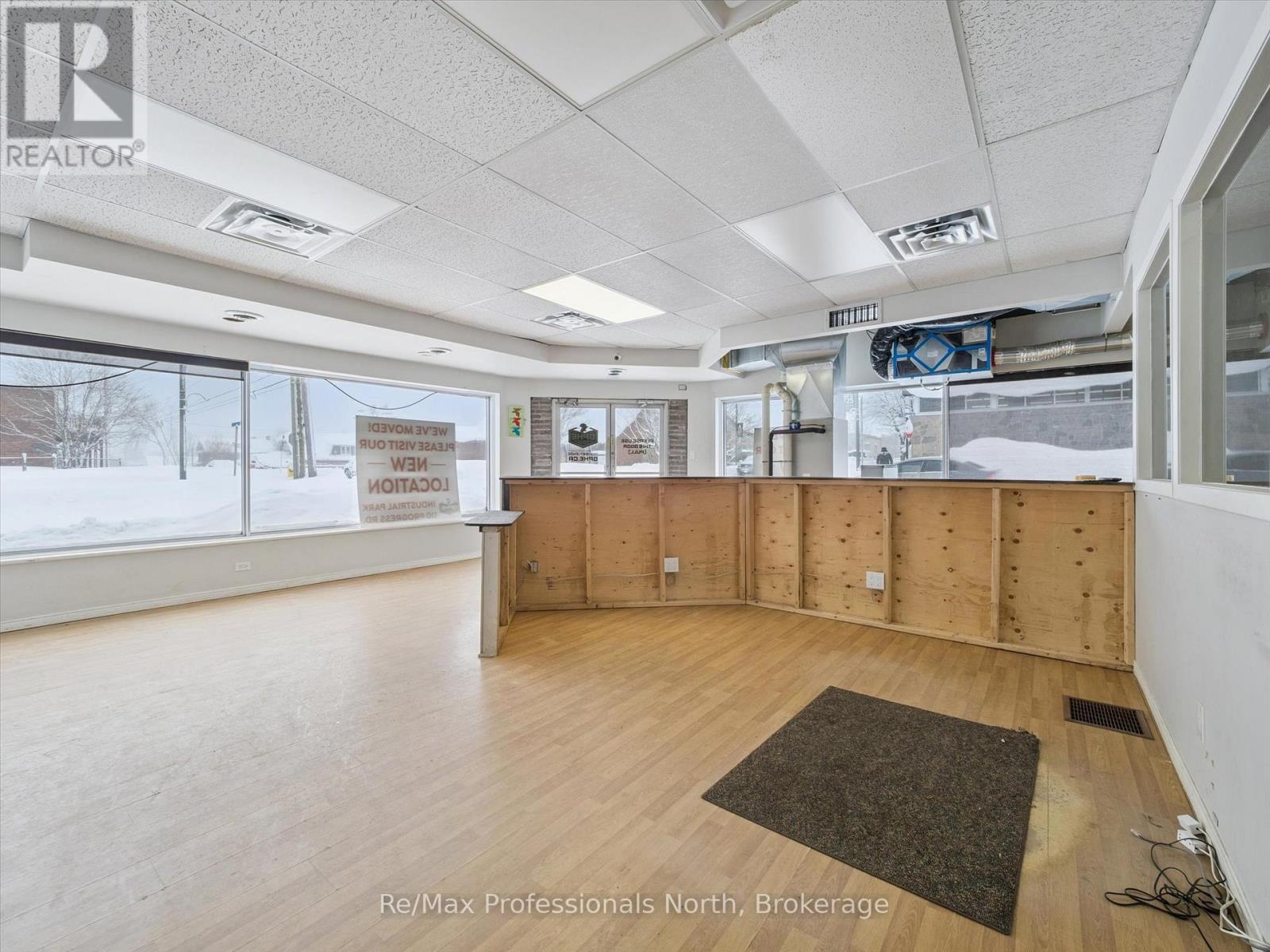 210-250 Brock Street, Gravenhurst, Ontario  P1P 1H4 - Photo 8 - X12733442