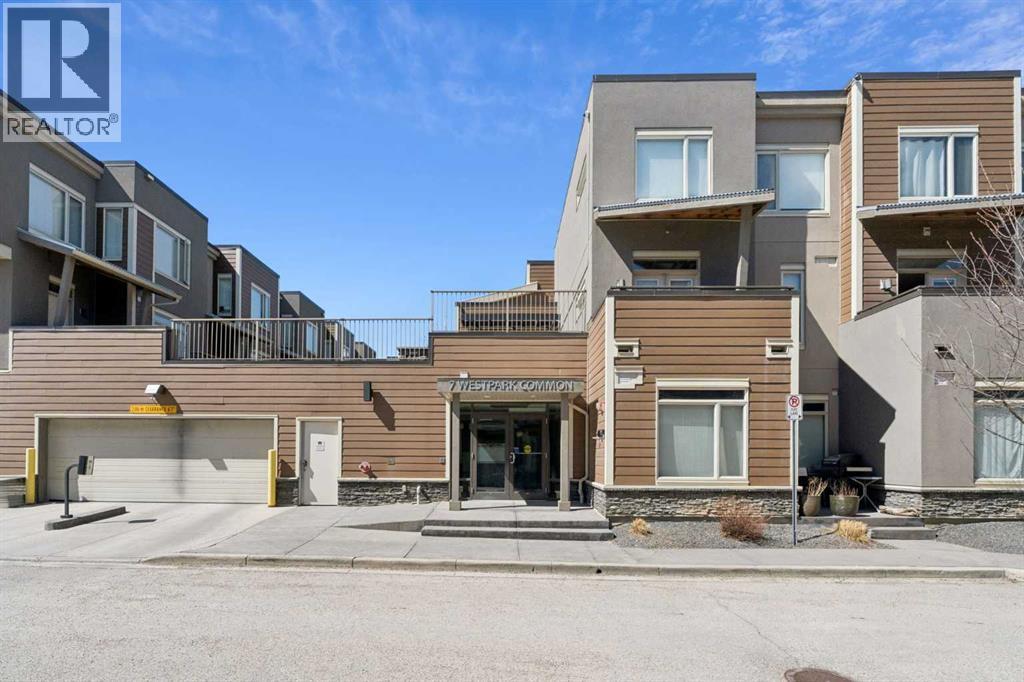 222, 7 Westpark Common SW, Calgary, Alberta  T3H 0Y4 - Photo 2 - A2307637