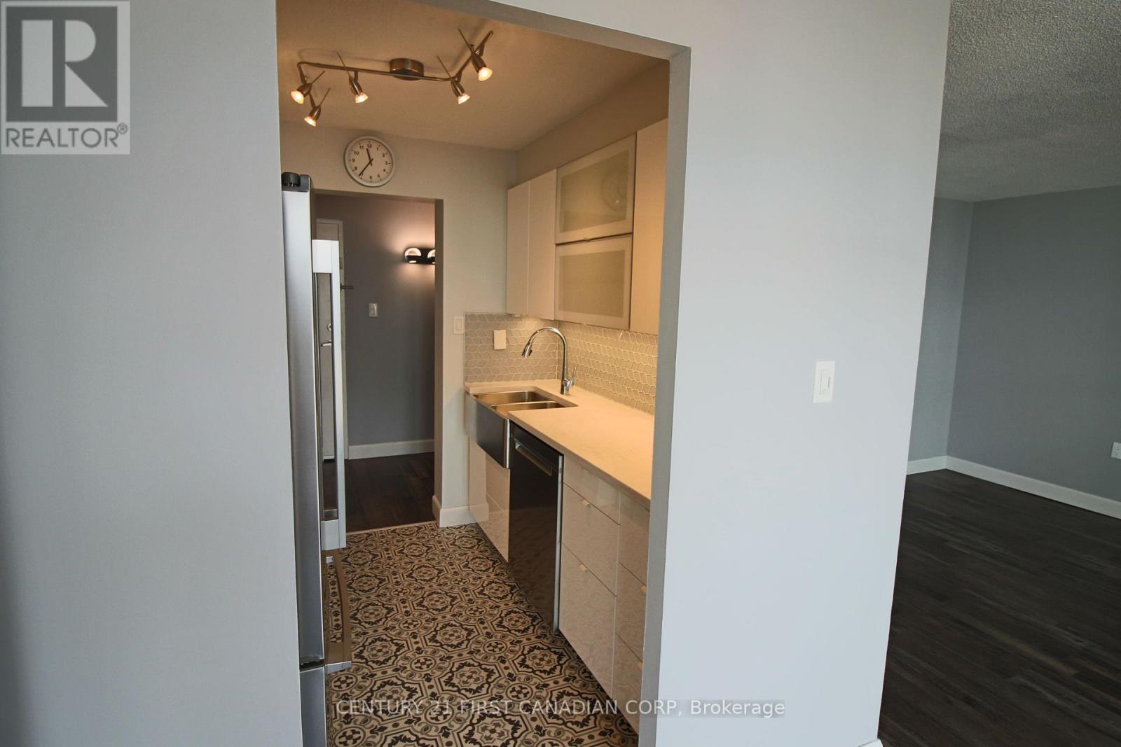 1902 - 323 Colborne Street, London East, Ontario  N6B 3N8 - Photo 15 - X13082886