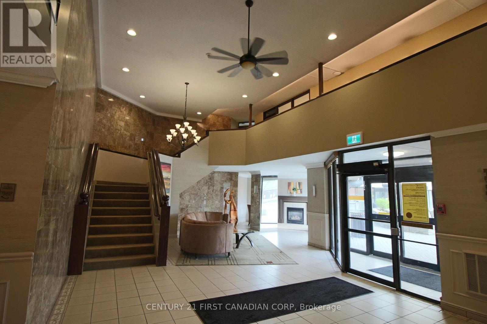 1902 - 323 Colborne Street, London East, Ontario  N6B 3N8 - Photo 2 - X13082886