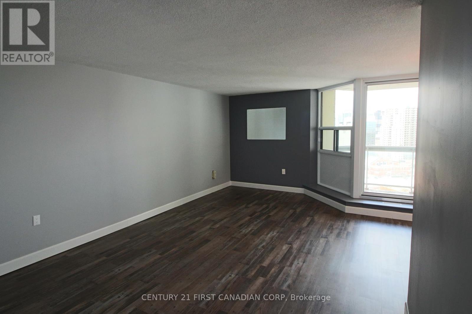 1902 - 323 Colborne Street, London East, Ontario  N6B 3N8 - Photo 4 - X13082886