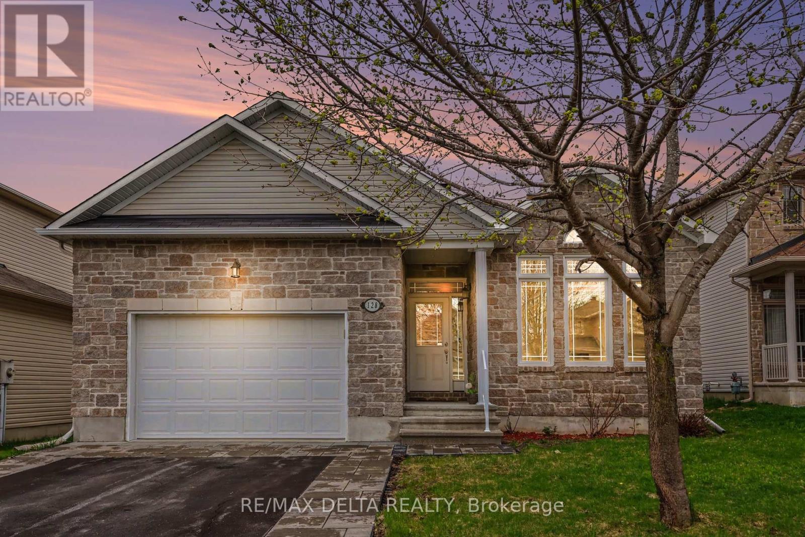 128 TOPAZE CRESCENT, Clarence-Rockland, Ontario