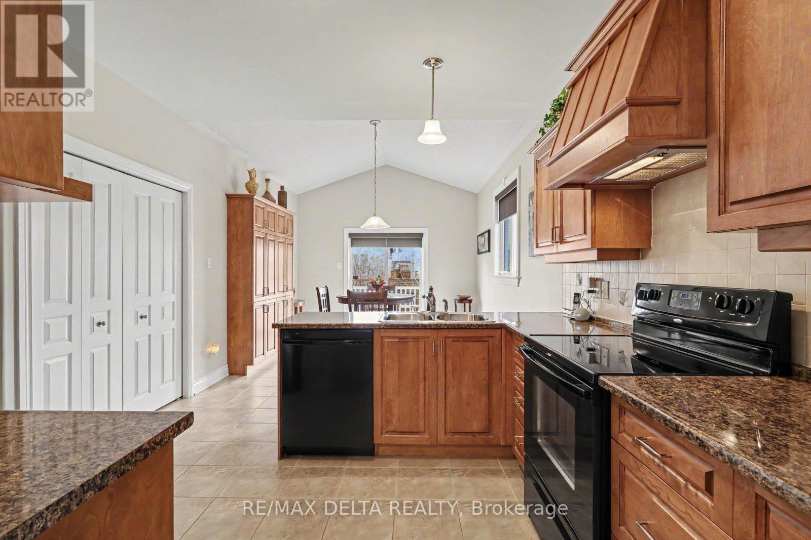 128 Topaze Crescent, Clarence-Rockland, Ontario  K4K 0E3 - Photo 14 - X13082834