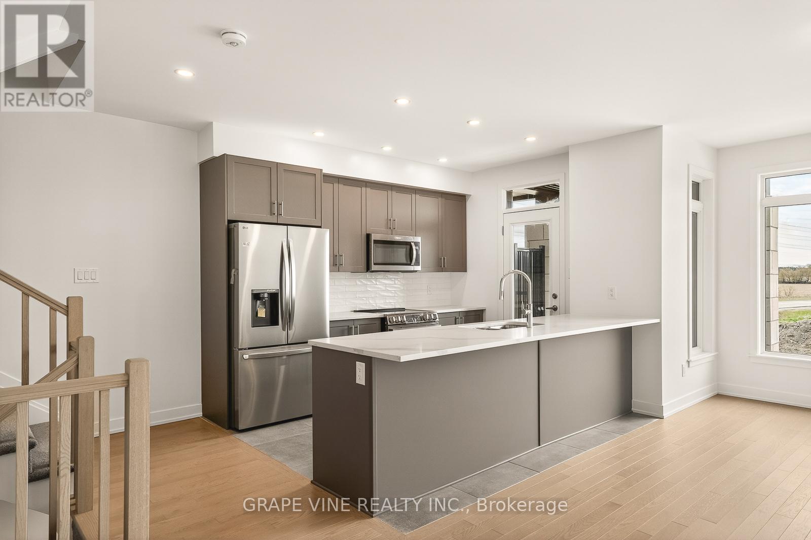 578 Arbia Ridge, Ottawa, Ontario  K2S 2S4 - Photo 11 - X13082922