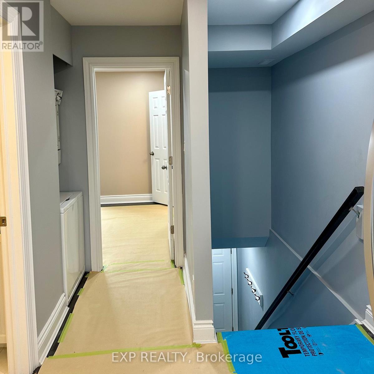 Upper - 6 Lapp Street, Toronto, Ontario  M6N 3W6 - Photo 3 - W13082926