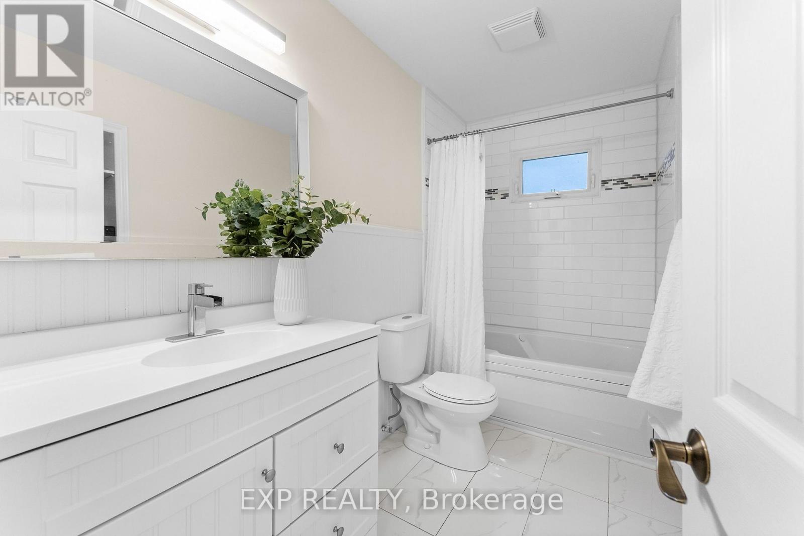 6447 Kendale Court, Niagara Falls (West Wood), Ontario  L2H 1Z2 - Photo 23 - X13082754