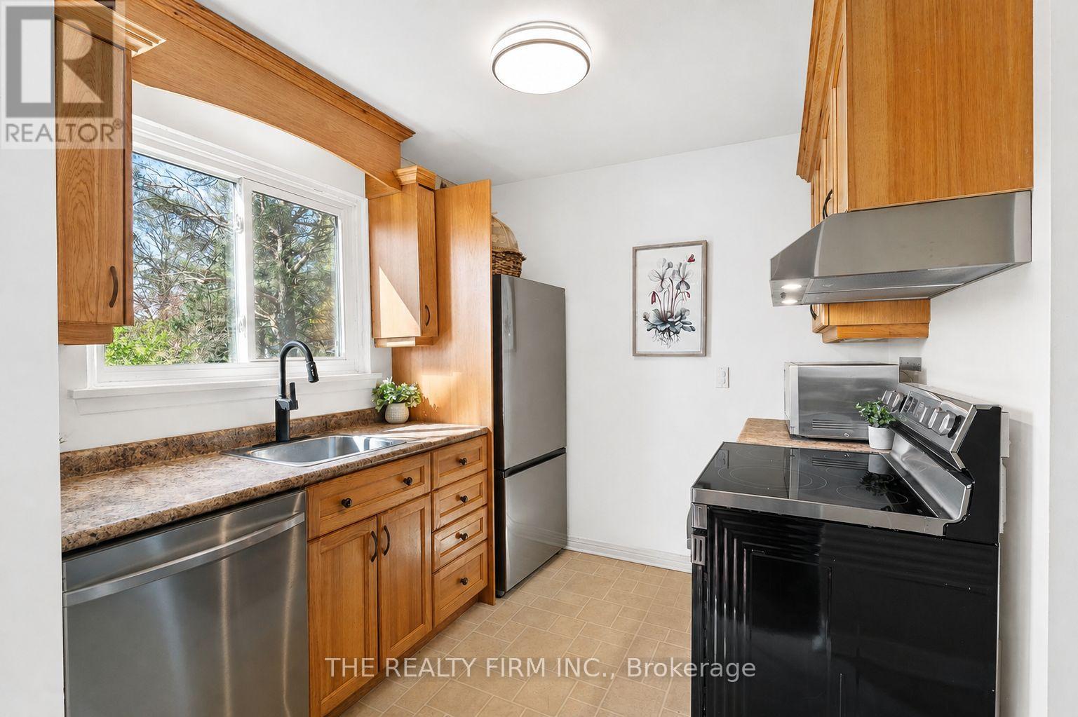344 Homestead Court, London North, Ontario  N6G 2E9 - Photo 9 - X13052352