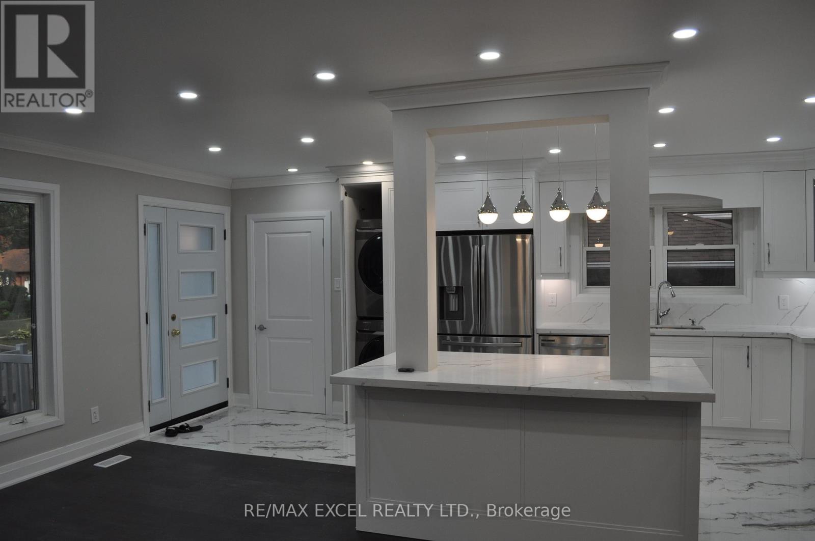 120 Hiscock(Main Floor) Boulevard, Toronto, Ontario  M1G 1T4 - Photo 11 - E13082744