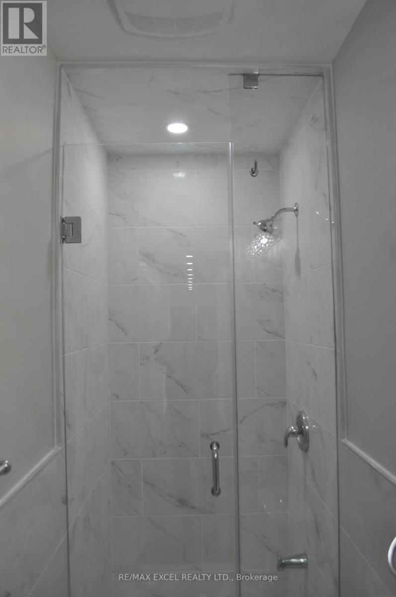 120 Hiscock(Main Floor) Boulevard, Toronto, Ontario  M1G 1T4 - Photo 16 - E13082744