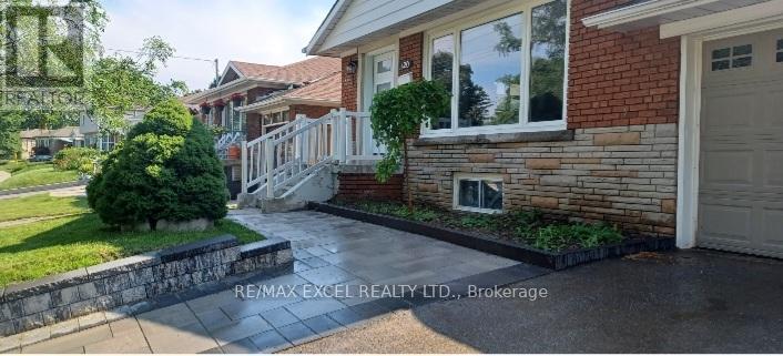 120 Hiscock(Main Floor) Boulevard, Toronto, Ontario  M1G 1T4 - Photo 2 - E13082744