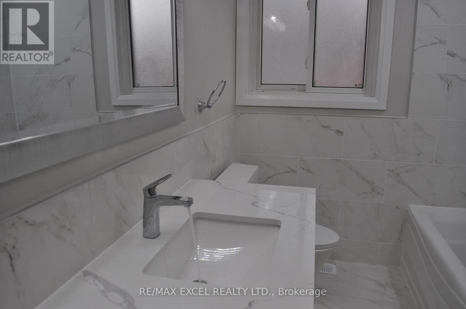 120 Hiscock(Main Floor) Boulevard, Toronto, Ontario  M1G 1T4 - Photo 21 - E13082744